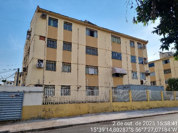 Vende-se em Varzea Grande-MT  apto, 136.83 de área total, 57.77 de área privativa,  3_qto(s), WC, 1_sala(s), cozinha, 1_vaga(s) de garagem.
