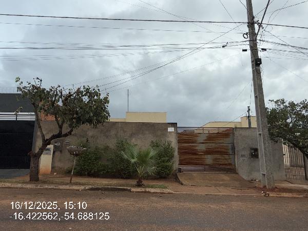 Vende-se em Rondonopolis-MT  Casa, 44.83 de área total, 44.83 de área privativa, 200.00 de área do terreno,  2_qto(s), a.serv, WC, 1_sala(s), cozinha.