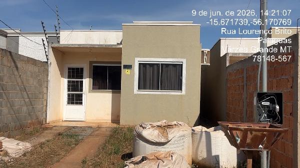 Vende-se em Varzea Grande-MT  Casa, 59.77 de área total, 59.77 de área privativa, 180.00 de área do terreno,  2_qto(s), varanda, a.serv, WC, 1_sala(s), cozinha, 1_vaga(s) de garagem.