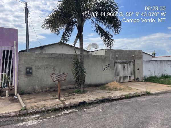 Vende-se em Campo Verde-MT  Casa, 131.82 de área total, 131.82 de área privativa, 240.00 de área do terreno,  2_qto(s), a.serv, WC, 1_sala(s), cozinha, 1_vaga(s) de garagem.