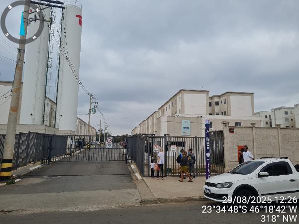 Vende-se em Suzano-SP  apto, 97.04 de área total, 41.74 de área privativa,  2_qto(s), WC, 1_sala(s), cozinha, 1_vaga(s) de garagem.