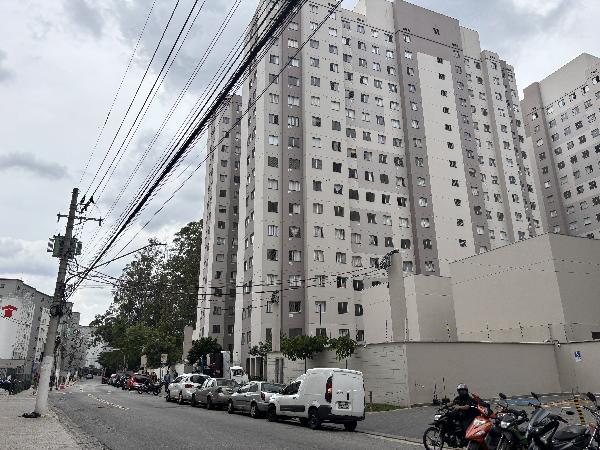 Vende-se em Sao Paulo-SP  apto, 56.26 de área total, 35.04 de área privativa, 0.00 de área do terreno.