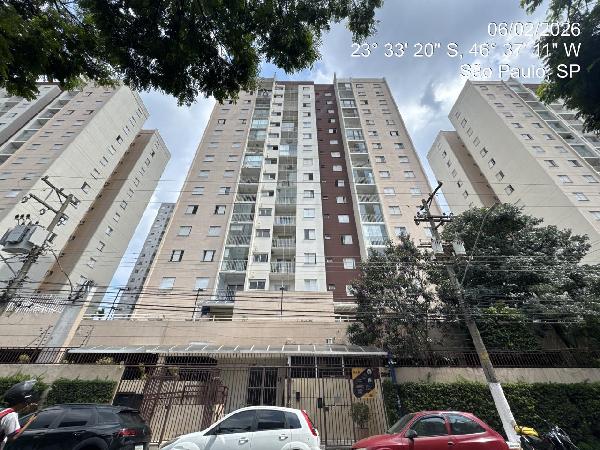 Vende-se em Sao Paulo-SP  apto, 85.14 de área total, 52.73 de área privativa,  2_qto(s), a.serv, WC, 1_sala(s), cozinha.