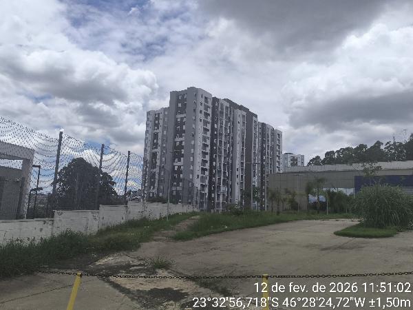 Vende-se em Sao Paulo-SP  apto, 56.14 de área total, 36.41 de área privativa, WC, cozinha.