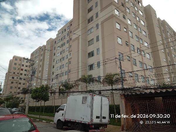 Vende-se em Sao Paulo-SP  apto, 58.37 de área total, 41.30 de área privativa,  2_qto(s), a.serv, WC, 1_sala(s), cozinha.