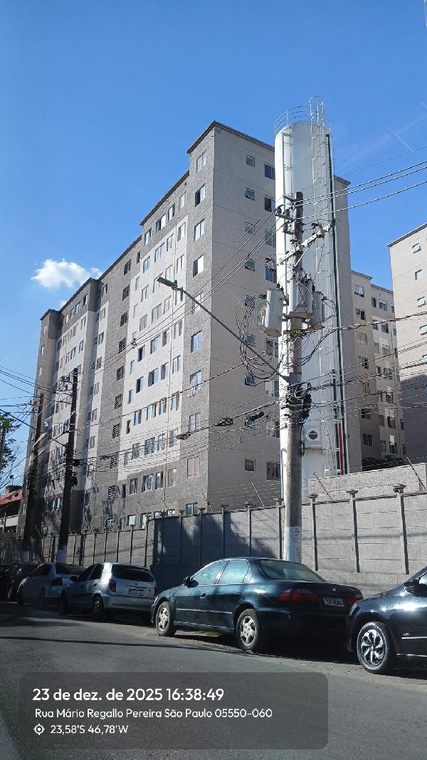 Vende-se em Sao Paulo-SP  apto, 61.70 de área total, 41.56 de área privativa,  2_qto(s), WC, 1_sala(s), cozinha.