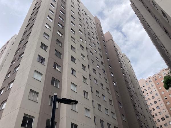 Vende-se em Sao Paulo-SP  apto, 54.45 de área total, 34.65 de área privativa,  2_qto(s), a.serv, WC, 1_sala(s), cozinha.