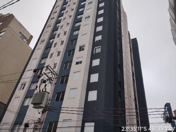 Vende-se em Sao Paulo-SP  apto, 52.14 de área total, 37.99 de área privativa,  2_qto(s), a.serv, WC, 1_sala(s), cozinha.