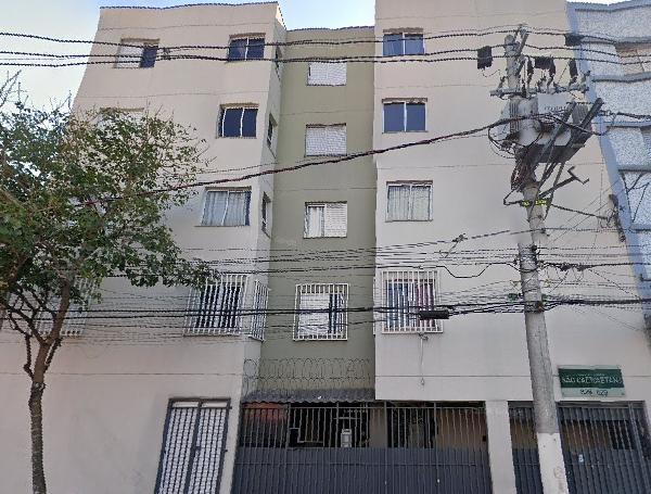Vende-se em Sao Paulo-SP  apto, 43.85 de área total, 30.33 de área privativa,  2_qto(s), WC, 1_sala(s), cozinha.