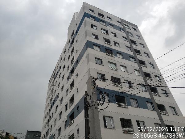 Vende-se em Sao Paulo-SP  apto, 52.67 de área total, 36.27 de área privativa,  2_qto(s), WC, 1_sala(s), cozinha.