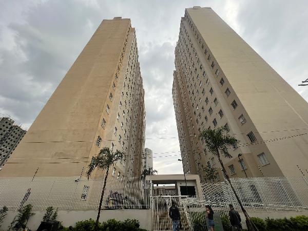 Vende-se em Sao Paulo-SP  apto, 34.25 de área total, 24.51 de área privativa,  1_qto(s), WC, 1_sala(s), cozinha.