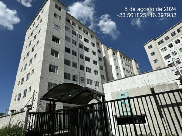 Vende-se em Sao Paulo-SP  apto, 65.18 de área total, 41.56 de área privativa,  2_qto(s), a.serv, WC, 1_sala(s), cozinha.