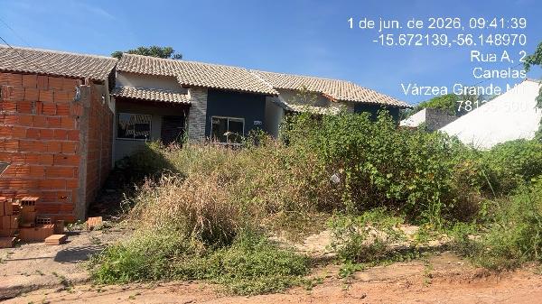 Vende-se em Varzea Grande-MT  Casa, 64.95 de área total, 64.95 de área privativa, 180.00 de área do terreno,  2_qto(s), a.serv, WC, 1_sala(s), cozinha, 1_vaga(s) de garagem.
