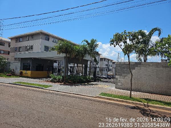 Vende-se em Londrina-PR  apto, 55.66 de área total, 48.96 de área privativa,  2_qto(s), WC, 1_sala(s), cozinha, 1_vaga(s) de garagem.