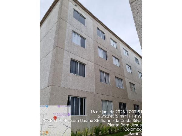 Vende-se em Colombo-PR  apto, 43.81 de área total, 38.68 de área privativa,  2_qto(s), WC, 1_sala(s), cozinha, 1_vaga(s) de garagem.