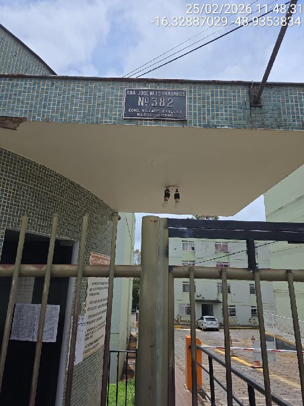 Vende-se em Anapolis-GO  apto, 79.44 de área total, 71.87 de área privativa,  3_qto(s), a.serv, WC, 1_sala(s), cozinha.