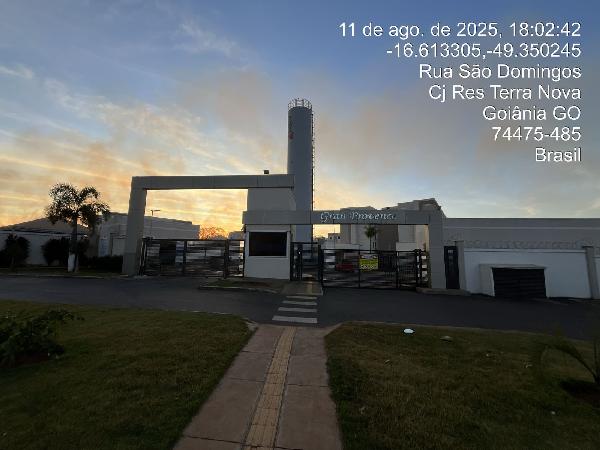 Vende-se em Goiania-GO  apto, 81.72 de área total, 39.30 de área privativa,  2_qto(s), a.serv, WC, 1_sala(s), cozinha, 1_vaga(s) de garagem.