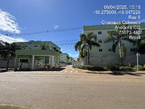 Vende-se em Anapolis-GO  apto, 104.24 de área total, 79.48 de área privativa,  3_qto(s), a.serv, WC, 1_sala(s), cozinha, 1_vaga(s) de garagem.