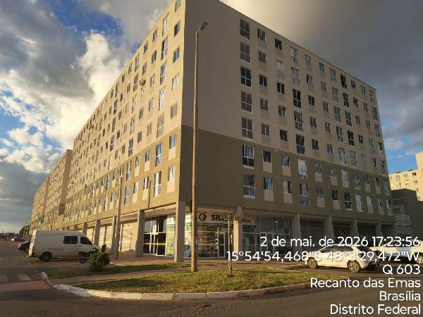 Vende-se em Brasilia-DF  apto, 44.58 de área total, 27.79 de área privativa,  2_qto(s), WC, 1_sala(s), cozinha.