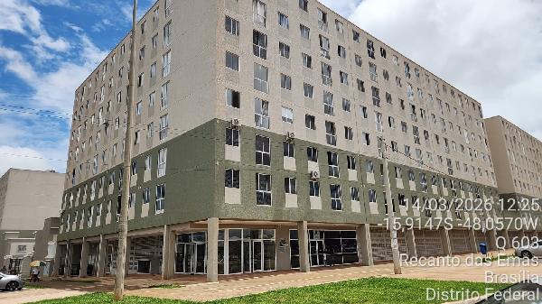 Vende-se em Brasilia-DF  apto, 74.33 de área total, 45.04 de área privativa,  2_qto(s), WC, 1_sala(s), cozinha.