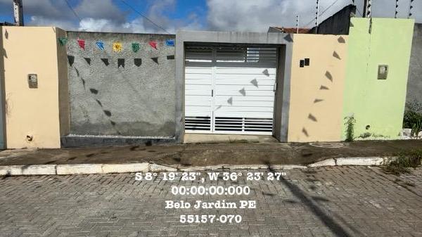 Vende-se em Belo Jardim-PE  Casa, 46.30 de área total, 46.30 de área privativa, 148.20 de área do terreno,  2_qto(s), a.serv, WC, 1_sala(s), cozinha.