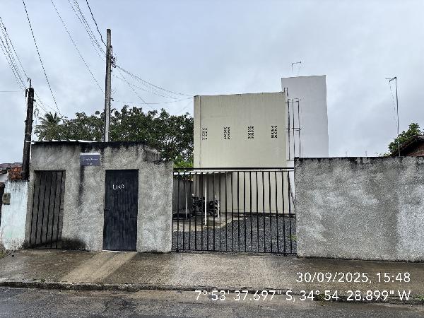 Vende-se em Abreu E Lima-PE  apto, 45.94 de área total, 45.94 de área privativa,  2_qto(s), varanda, a.serv, WC, 1_sala(s), cozinha, 1_vaga(s) de garagem.