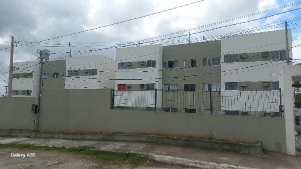 Vende-se em Abreu E Lima-PE  apto, 83.07 de área total, 46.84 de área privativa,  2_qto(s), WC, 1_sala(s), cozinha, 1_vaga(s) de garagem.