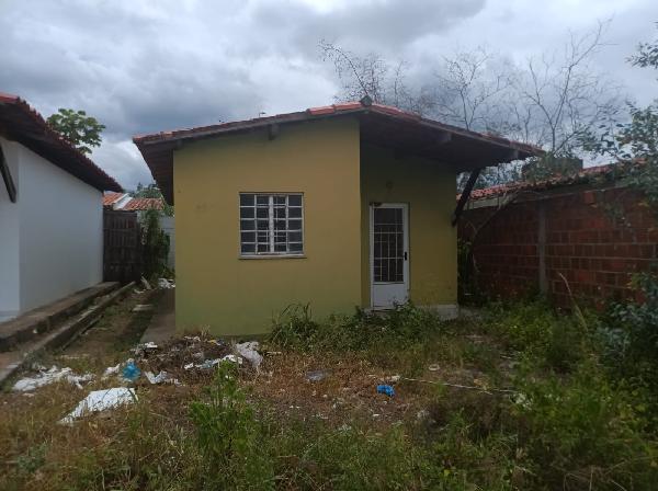 Vende-se em Belo Jardim-PE  Casa, 50.00 de área privativa, 148.20 de área do terreno,  2_qto(s), WC, 1_sala(s), Terraco.