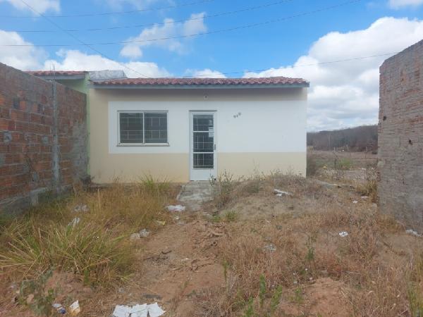Vende-se em Belo Jardim-PE  Casa, 46.30 de área privativa, 189.50 de área do terreno,  2_qto(s), a.serv, WC, 1_sala(s), cozinha, 1_vaga(s) de garagem.