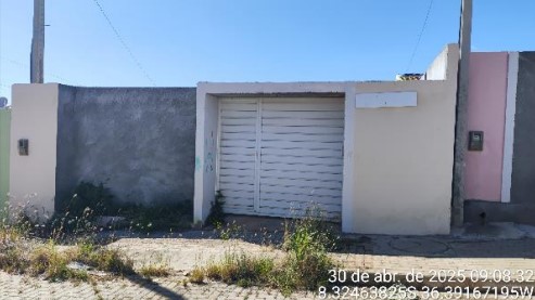 Vende-se em Belo Jardim-PE  Casa, 46.30 de área total, 46.30 de área privativa, 148.20 de área do terreno,  2_qto(s), a.serv, WC, 1_sala(s), cozinha.