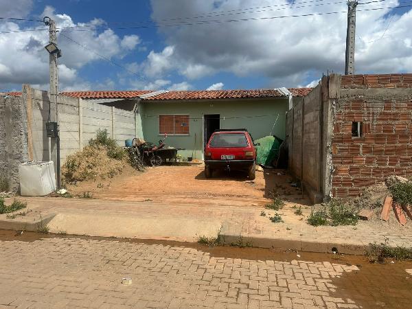 Vende-se em Belo Jardim-PE  Casa, 50.18 de área total, 50.18 de área privativa, 125.02 de área do terreno,  2_qto(s), a.serv, WC, 1_sala(s), cozinha, Terraco.