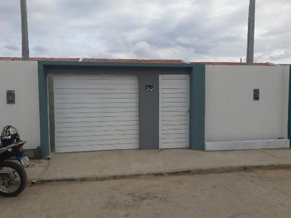 Vende-se em Belo Jardim-PE  Casa, 50.00 de área privativa, 148.20 de área do terreno,  2_qto(s), WC, 1_sala(s), cozinha, Terraco, 1_vaga(s) de garagem.