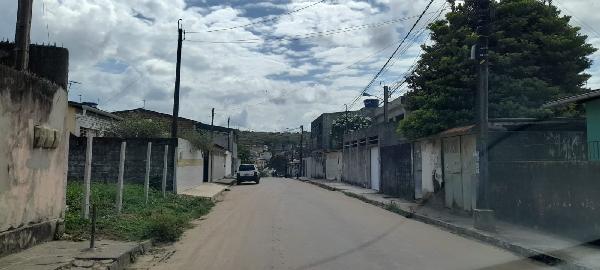 Vende-se em Abreu E Lima-PE  apto, 51.54 de área total, 51.54 de área privativa,  2_qto(s), a.serv, WC, 1_sala(s), cozinha, 1_vaga(s) de garagem.