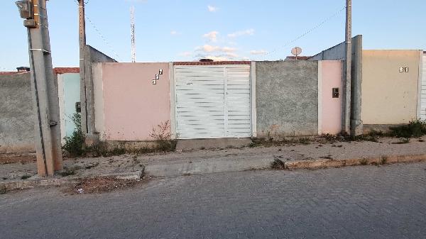 Vende-se em Belo Jardim-PE  Casa, 46.30 de área privativa, 148.20 de área do terreno,  2_qto(s), a.serv, WC, 1_sala(s), cozinha.