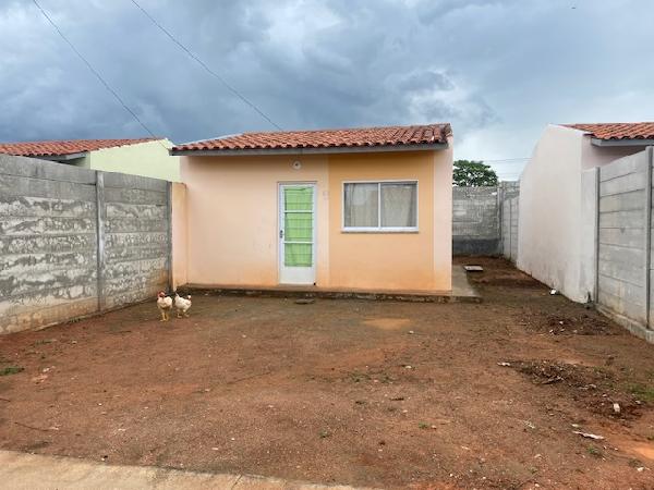 Vende-se em Belo Jardim-PE  Casa, 40.00 de área total, 40.00 de área privativa, 148.20 de área do terreno,  2_qto(s), a.serv, WC, 1_sala(s), cozinha.