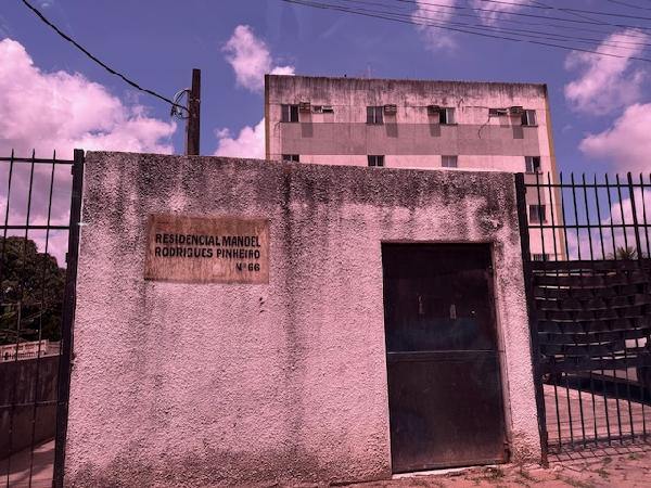 Vende-se em Abreu E Lima-PE  apto, 54.70 de área total, 54.70 de área privativa,  2_qto(s), a.serv, WC, 1_sala(s), cozinha.