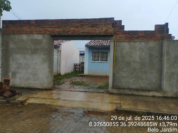 Vende-se em Belo Jardim-PE  Casa, 40.00 de área total, 40.00 de área privativa, 148.20 de área do terreno,  2_qto(s), a.serv, WC, 1_sala(s), cozinha, 1_vaga(s) de garagem.