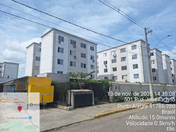 Vende-se em Porto Alegre-RS  apto, 81.99 de área total, 41.19 de área privativa,  2_qto(s), WC, 1_sala(s), cozinha.