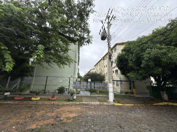 Vende-se em Novo Hamburgo-RS  apto, 37.61 de área total, 32.56 de área privativa,  1_qto(s), WC, 1_sala(s), cozinha.