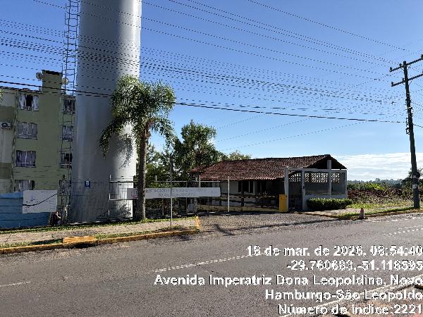 Vende-se em Sao Leopoldo-RS  apto, 47.53 de área total, 43.60 de área privativa,  2_qto(s), a.serv, WC, 1_sala(s), cozinha.