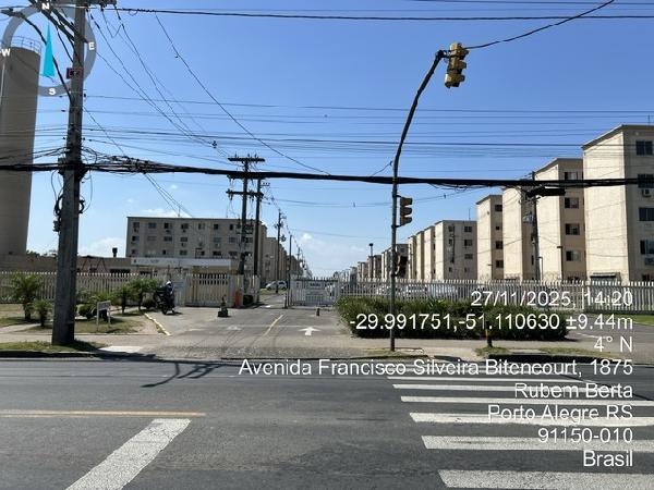 Vende-se em Porto Alegre-RS  apto, 79.35 de área total, 40.26 de área privativa,  2_qto(s), WC, 1_sala(s), cozinha.