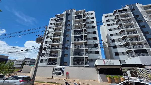 Vende-se em Campo Grande-MS  apto, 82.80 de área total, 65.18 de área privativa,  2_qto(s), a.serv, WC, 2_sala(s), cozinha, 1_vaga(s) de garagem.