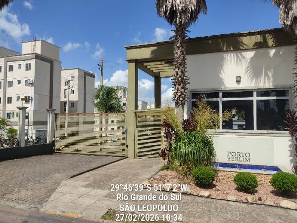 Vende-se em Sao Leopoldo-RS  apto, 89.92 de área total, 40.23 de área privativa,  2_qto(s), WC, 1_sala(s), cozinha, 1_vaga(s) de garagem.