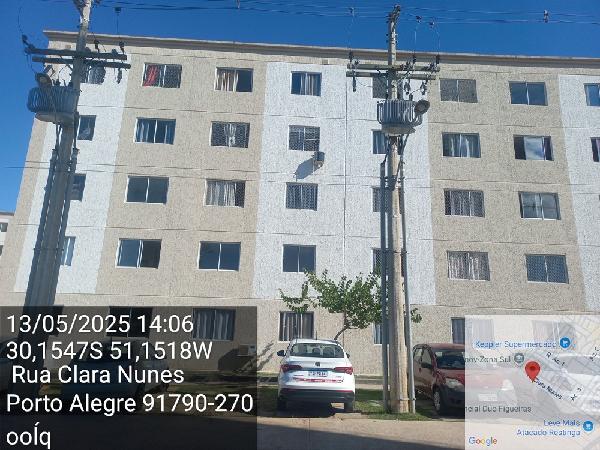Vende-se em Porto Alegre-RS  apto, 74.20 de área total, 41.19 de área privativa,  2_qto(s), a.serv, WC, 1_sala(s), cozinha.