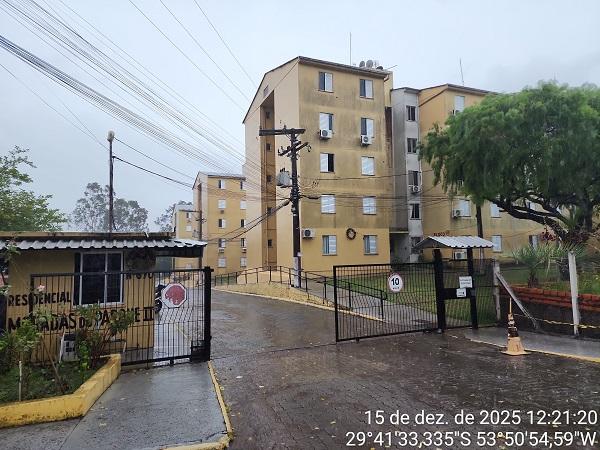 Vende-se em Santa Maria-RS  apto, 43.22 de área total, 38.41 de área privativa,  2_qto(s), WC, 1_sala(s), cozinha.