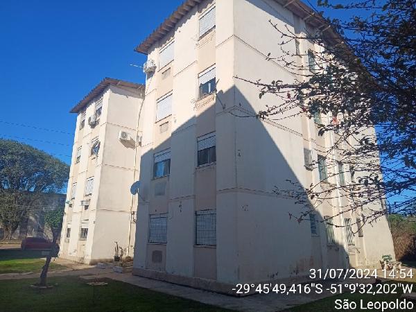 Vende-se em Sao Leopoldo-RS  apto, 47.13 de área privativa,  2_qto(s), WC, 1_sala(s), cozinha, 1_vaga(s) de garagem.