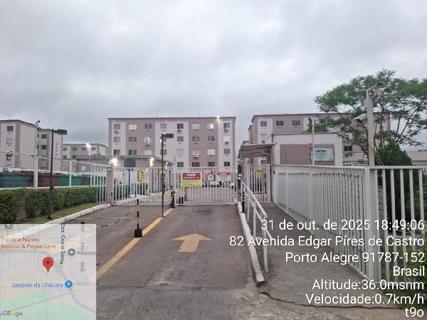 Vende-se em Porto Alegre-RS  apto, 81.20 de área total, 40.29 de área privativa,  2_qto(s), WC, 1_sala(s), cozinha.