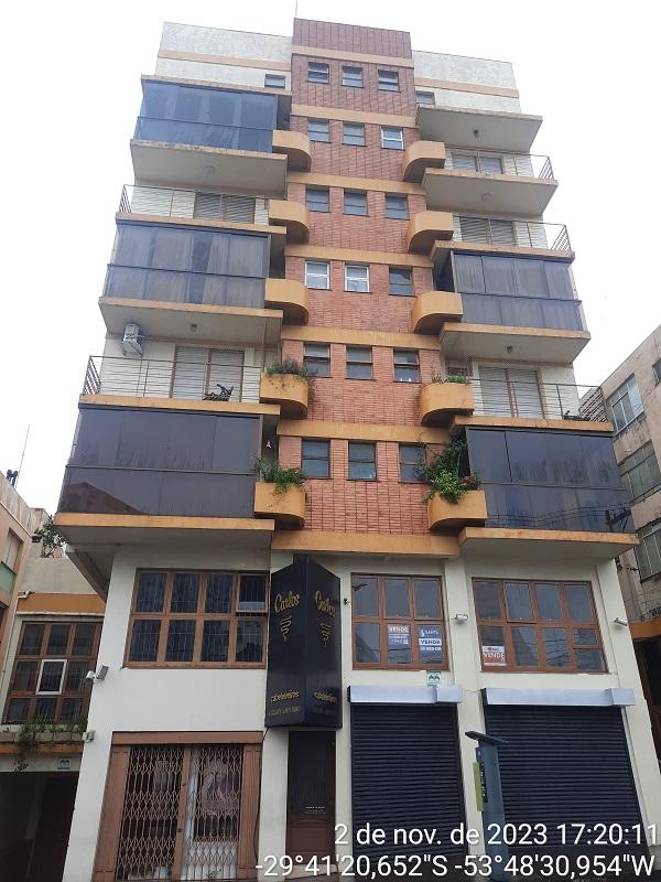 Vende-se em Santa Maria-RS  apto, 250.87 de área privativa,  3_qto(s), WC, WC Emp, 1_sala(s), 1 lavabo(s), DCE, cozinha, Terraco, 1_vaga(s) de garagem.
