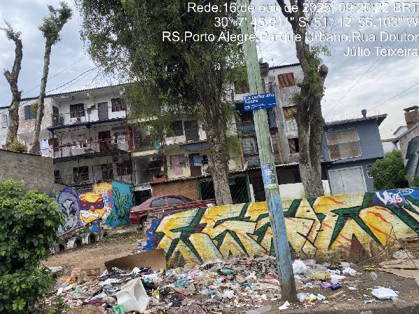 Vende-se em Porto Alegre-RS  apto, 46.04 de área total, 36.42 de área privativa,  2_qto(s), WC, 1_sala(s), cozinha.