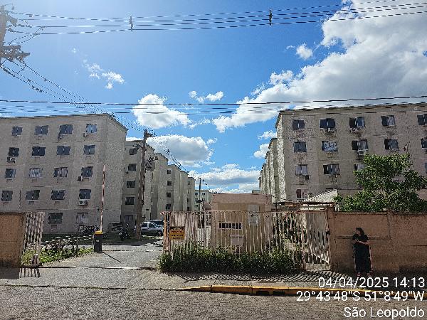 Vende-se em Sao Leopoldo-RS  apto, 81.29 de área total, 41.19 de área privativa,  2_qto(s), WC, 1_sala(s), cozinha.